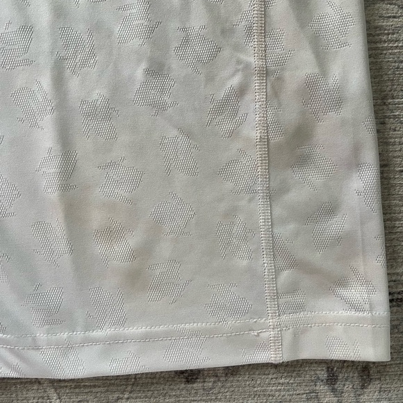 Rabbit Pride Running Tank Top - Picture 5 of 5